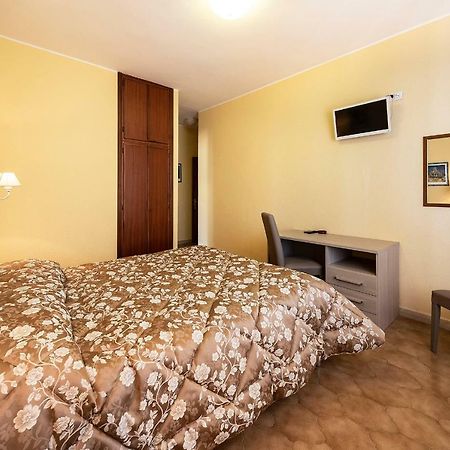 Hotel Aurelia タルクイーニア エクステリア 写真