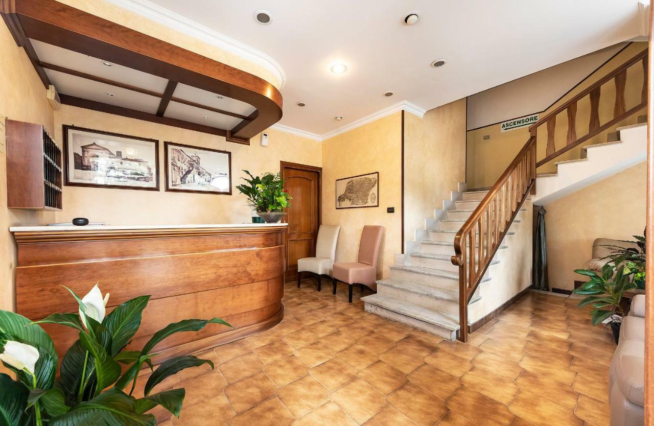 Hotel Aurelia タルクイーニア エクステリア 写真